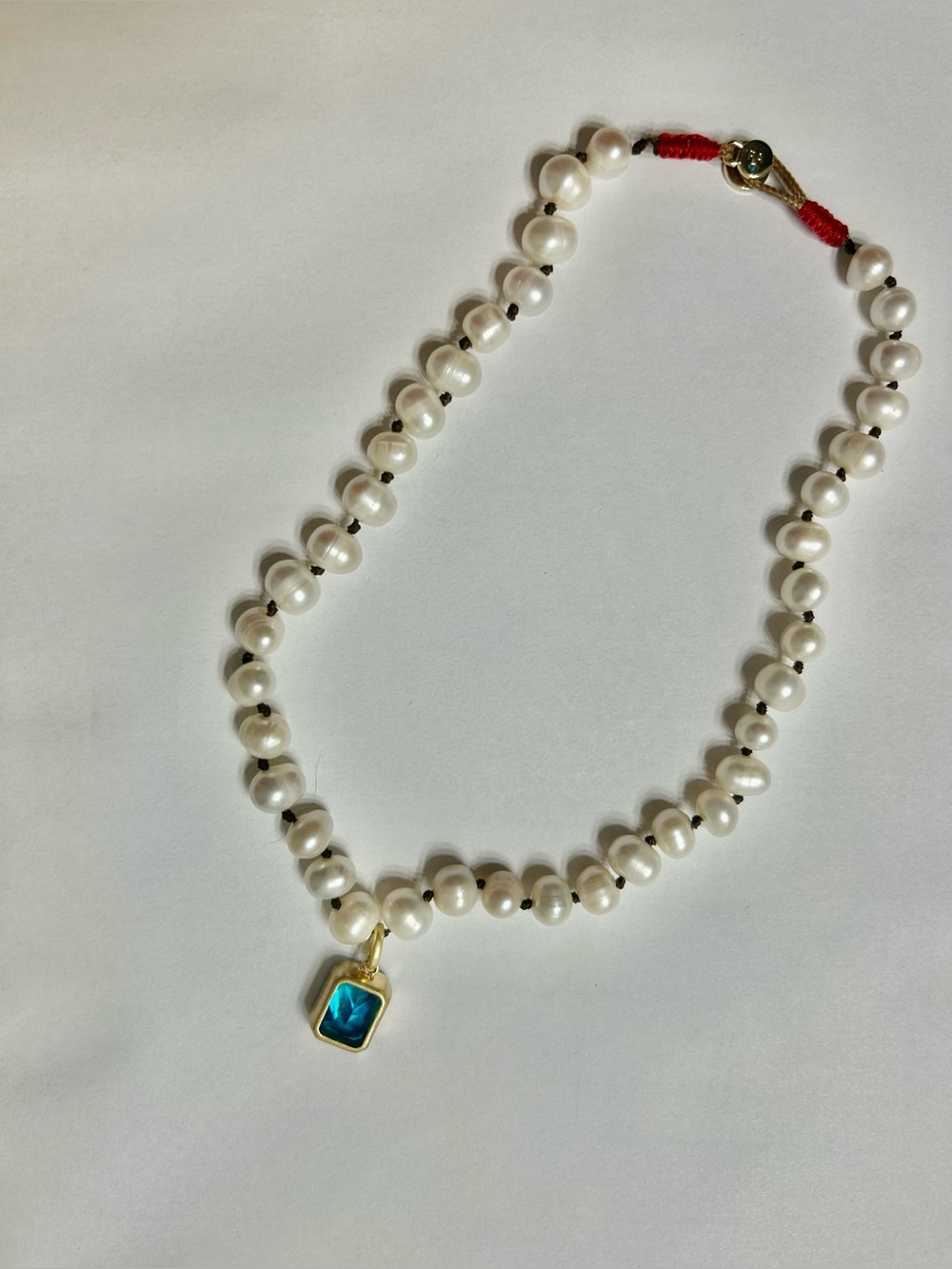 Roxanne Assoulin
Pearl and Sapphire Pendant Necklace